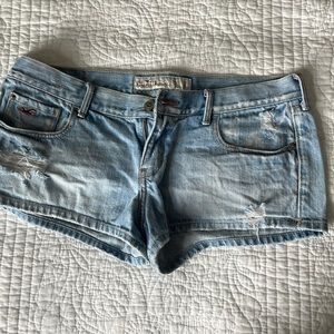Light denim hollister shorts